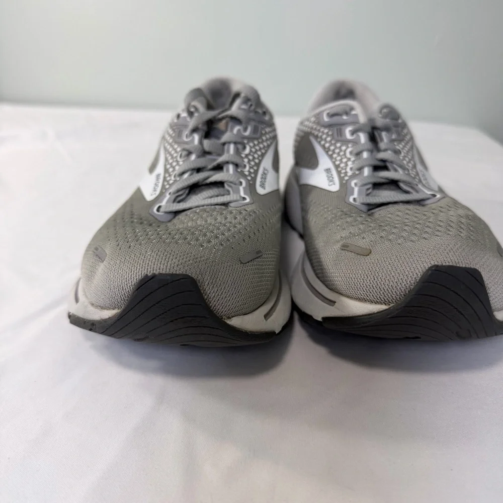Brooks Ghost 14 Women’s Athletic Gray Running Sneakers Size 8.5‎